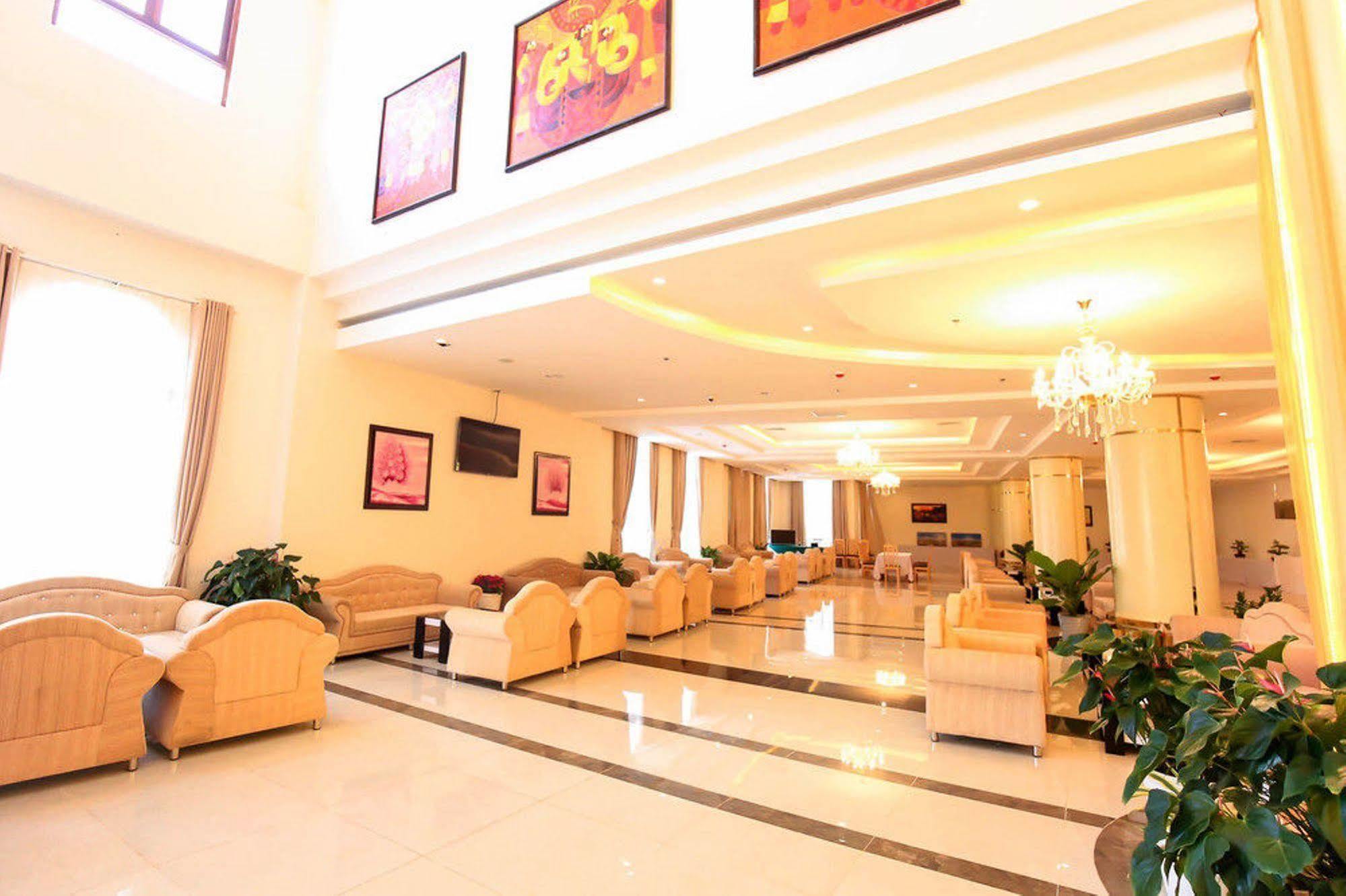 Bavico Plaza Hotel 달랏 외부 사진