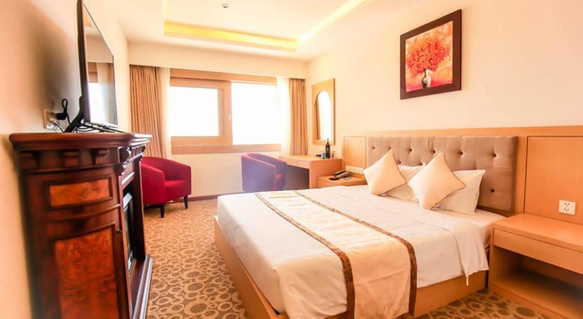 Bavico Plaza Hotel 달랏 외부 사진