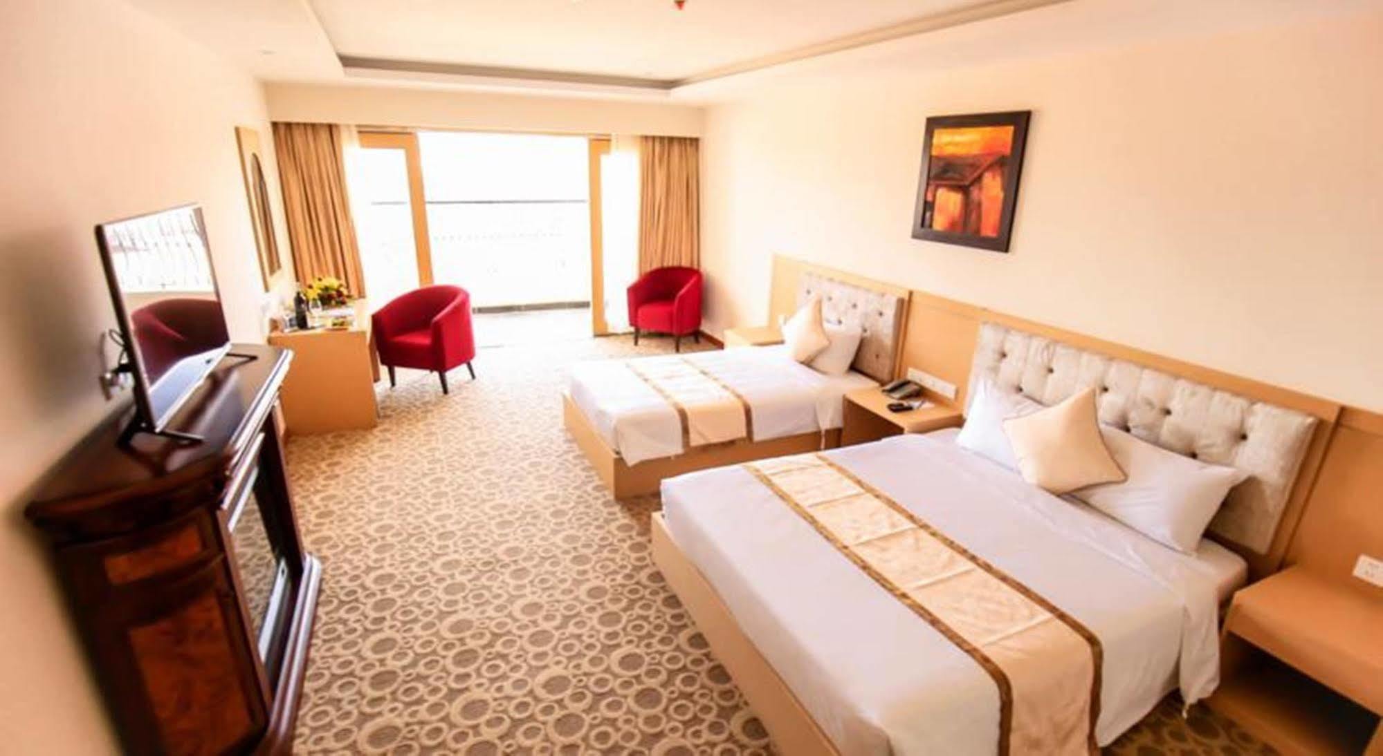 Bavico Plaza Hotel 달랏 외부 사진